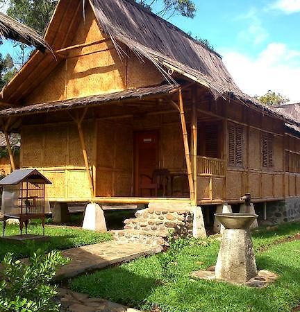 Villa Kampung Karuhun Sutan Raja Bandung Exterior photo