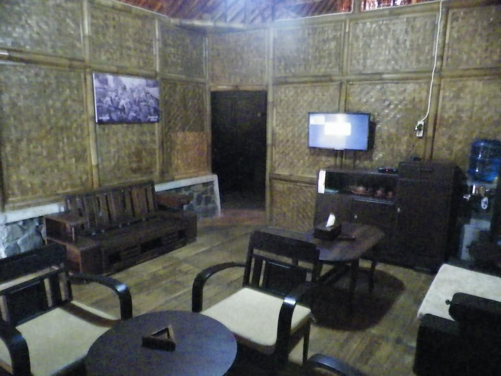 Villa Kampung Karuhun Sutan Raja Bandung Room photo
