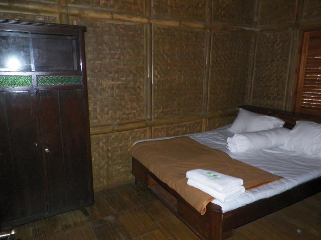 Villa Kampung Karuhun Sutan Raja Bandung Room photo