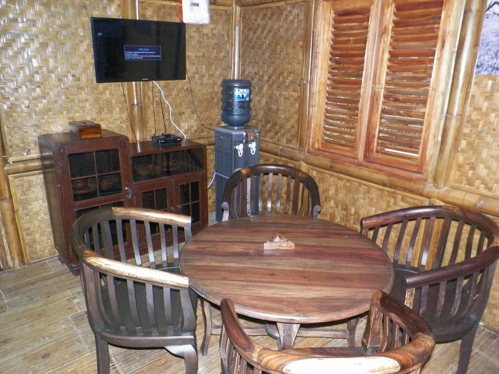 Villa Kampung Karuhun Sutan Raja Bandung Room photo