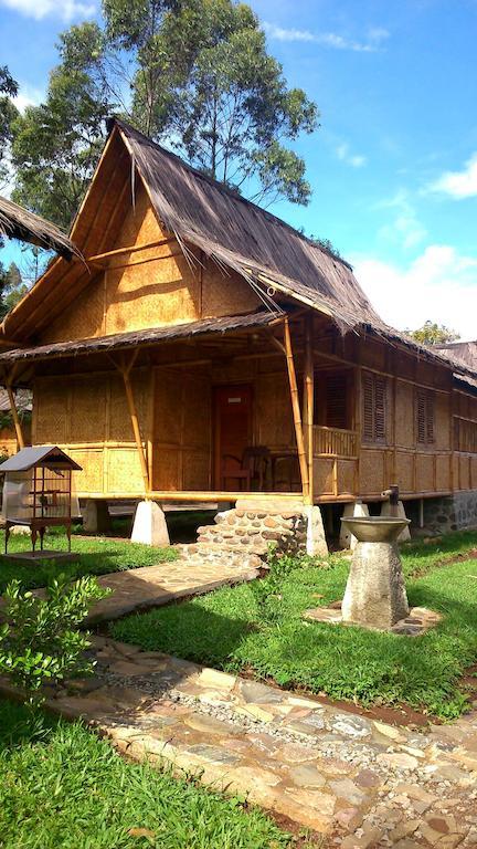Villa Kampung Karuhun Sutan Raja Bandung Exterior photo